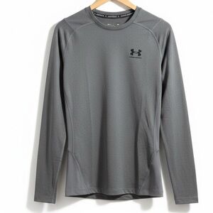 NWT Under Armour Dark Gray Men’s Long Sleeve - Size Large